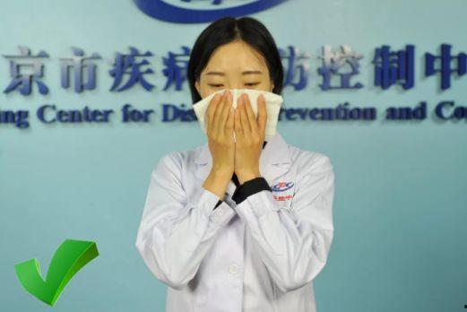 打喷嚏的视频,喷嚏的趣味瞬间